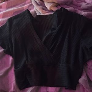 Black cross Crop Top Estimated XL